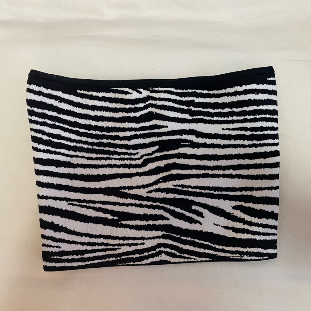 Knit Aritzia zebra cropped tube top
